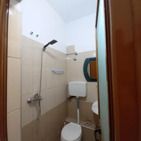 Πανσιόν Kacani *